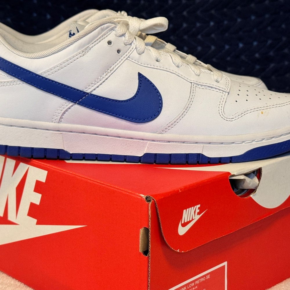 Nike Men's White and Royal Blue Sneakers